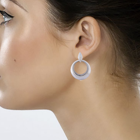 products/62LACSA000_MODEL.png